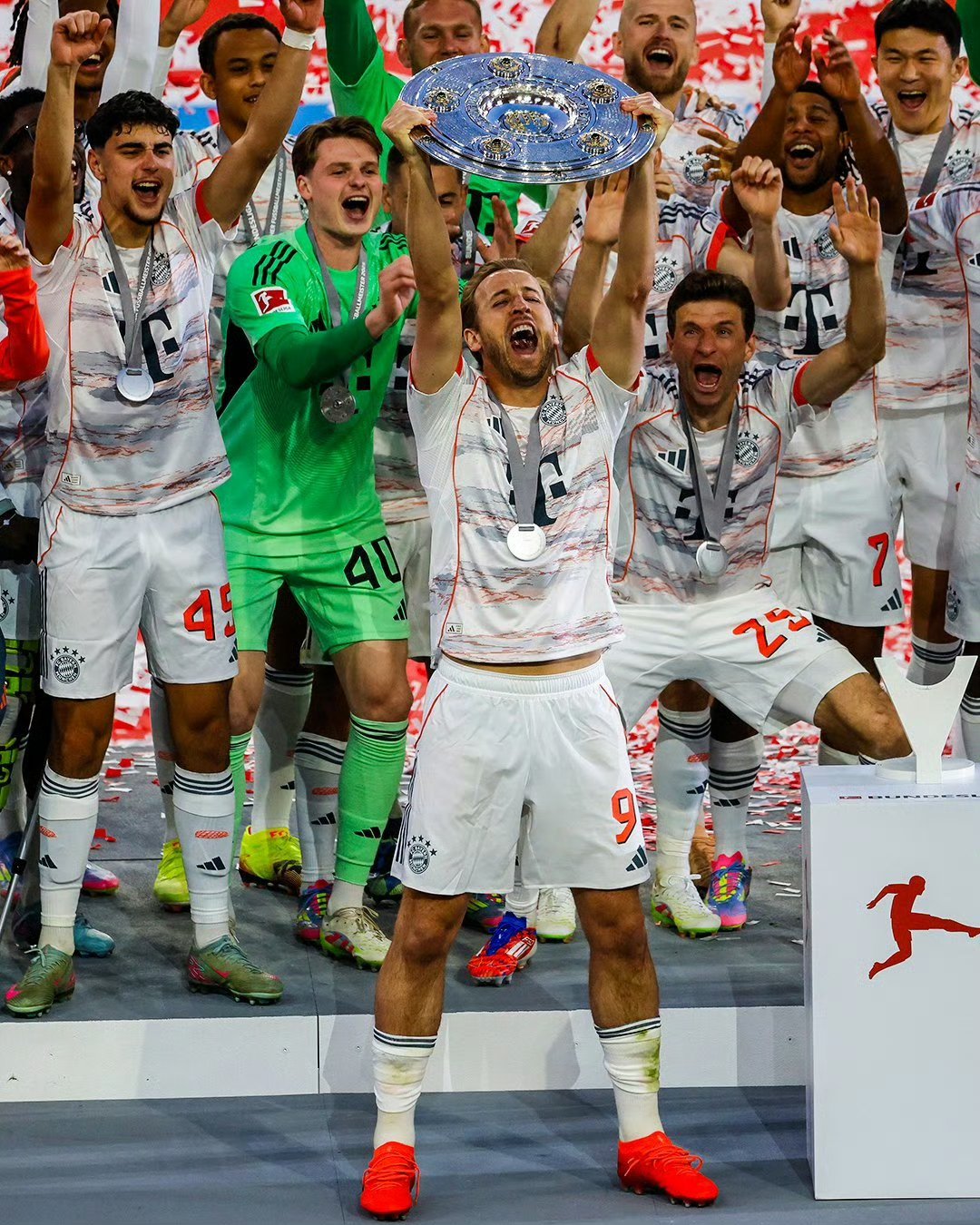 华体会体育-莱比锡战平利物浦，凯恩乌龙送礼意甲